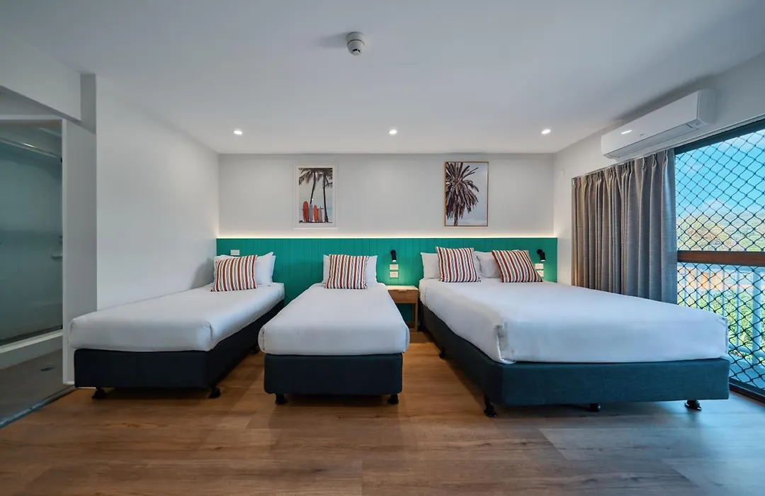 Red Star Palm Beach-1